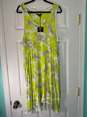 Simply Vera Vera Wang Neon Yellow, Gray & White Sleeveless Chemise
